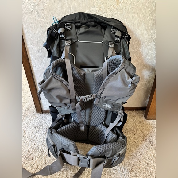 Mystery Ranch Bridger 55 Backpack - Picture 2 of 4